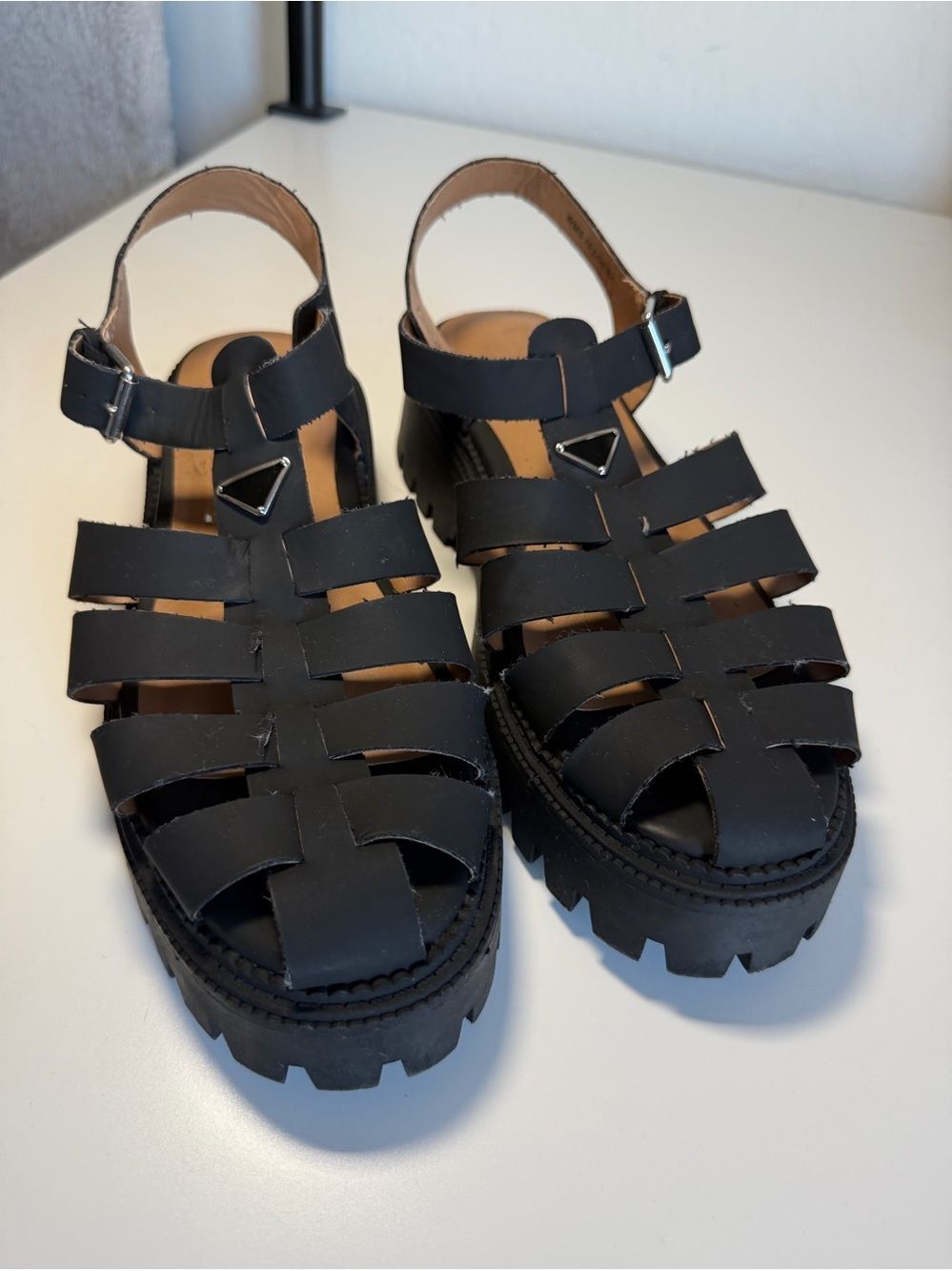 Dolce Vita Loera Black Chunky Sandals with Ankle Strap 10